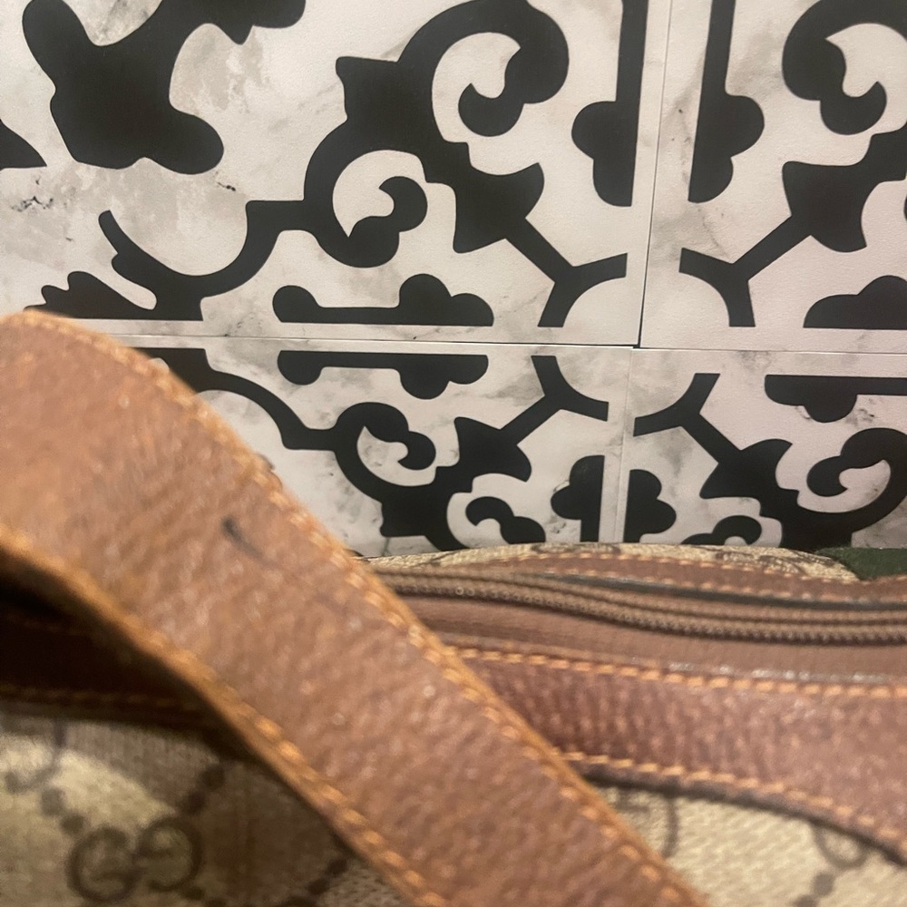 Gucci Vintage GG Web Shoulder Bag GUC - Picture 2 of 10